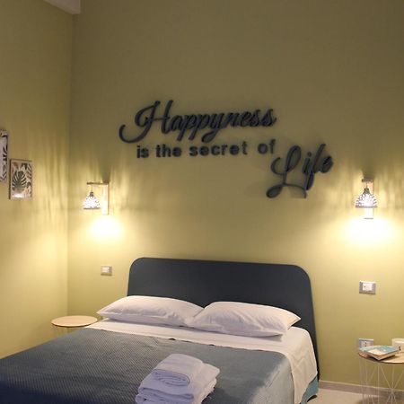 Apartamento Happynesshouse_Locazione Turistica Trani Exterior foto