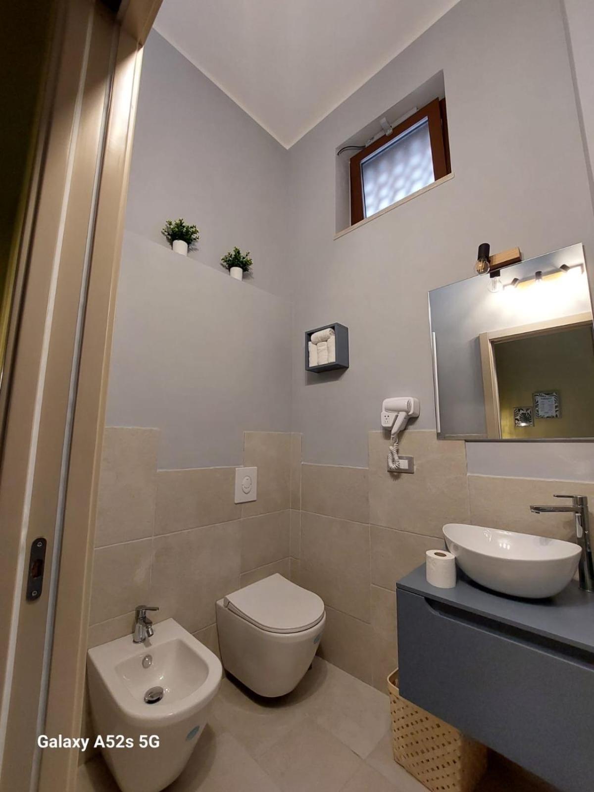 Apartamento Happynesshouse_Locazione Turistica Trani Exterior foto